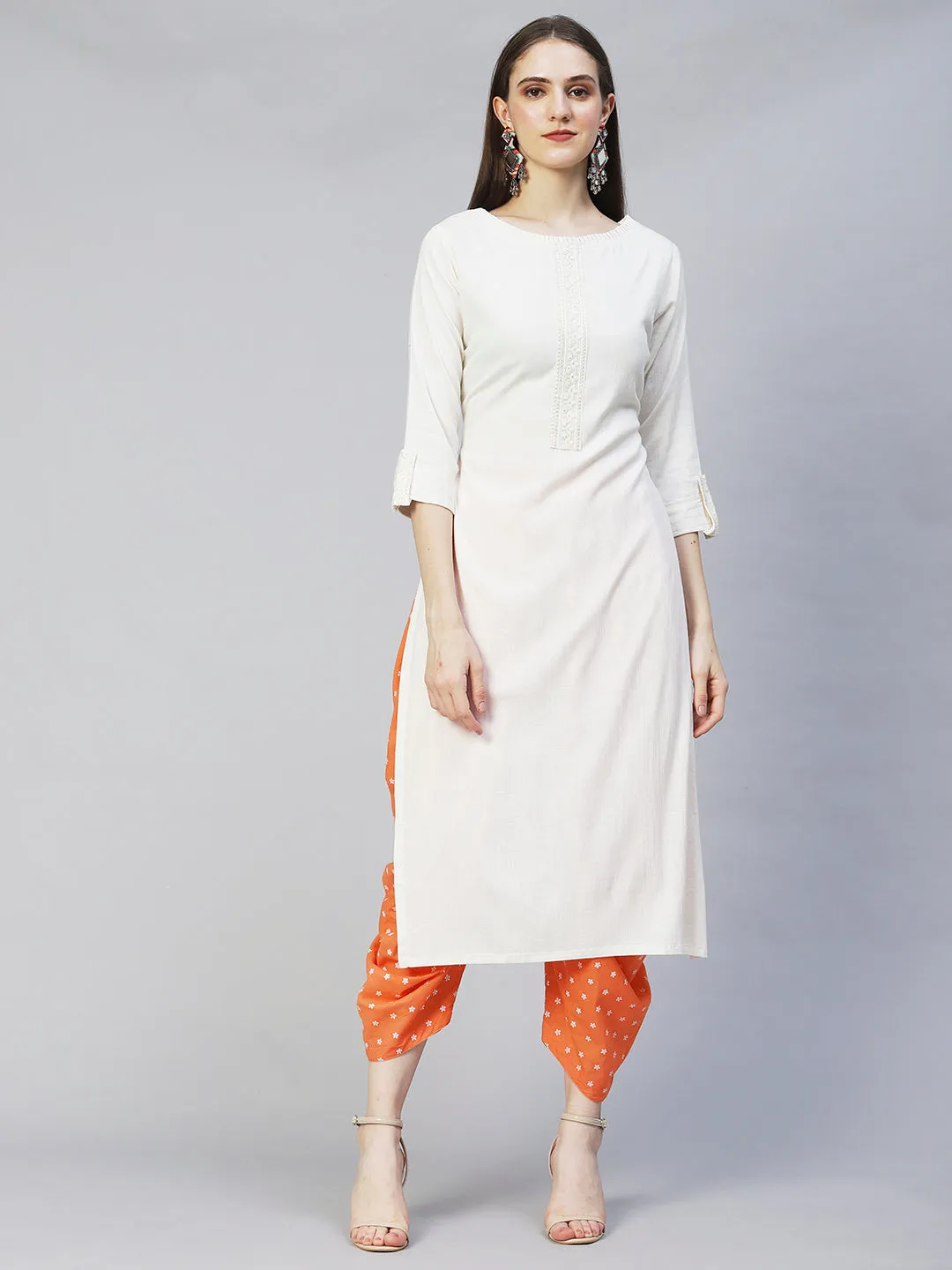 Ethnic Embroidered Straight Fit Kurta – Off White