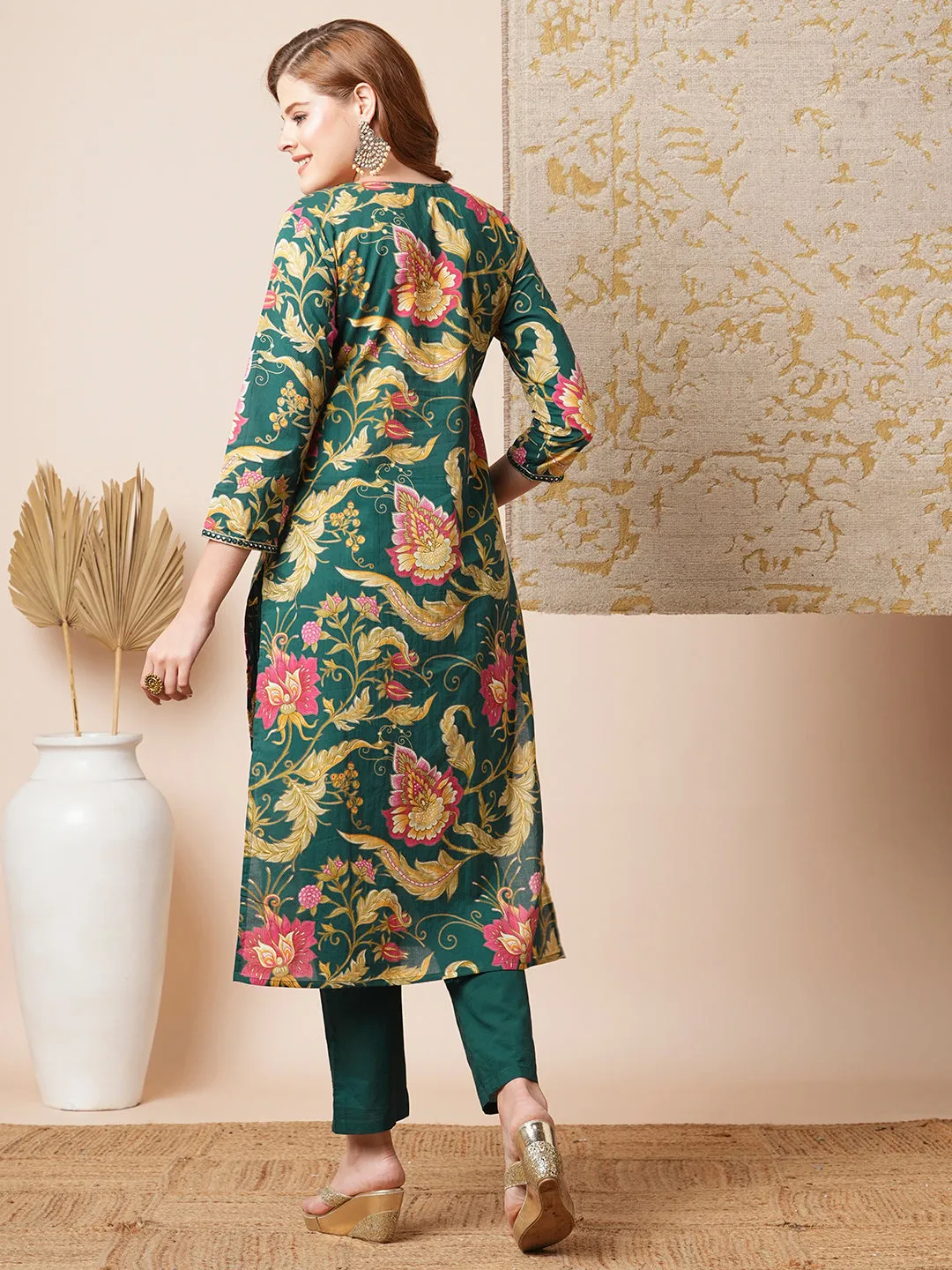 Ethnic Floral Printed & Embroidered Straight Fit Kurta with Pant - Green