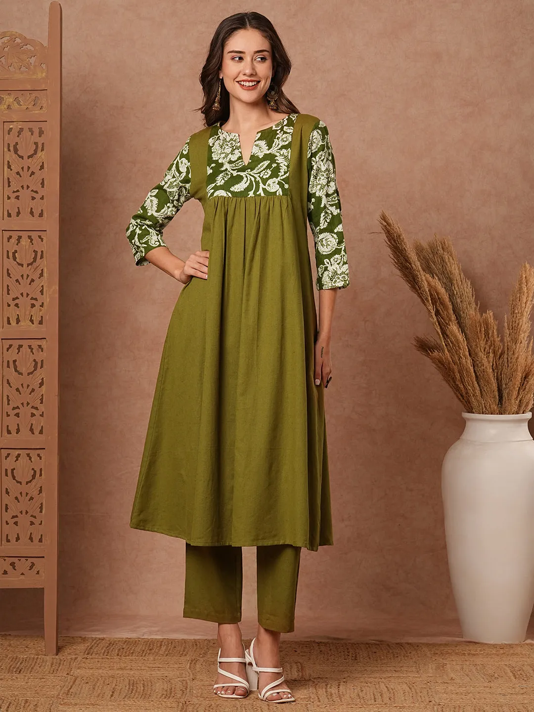 Ethnic Floral Printed Solid A-Line Kurta with Pant - Olive Green