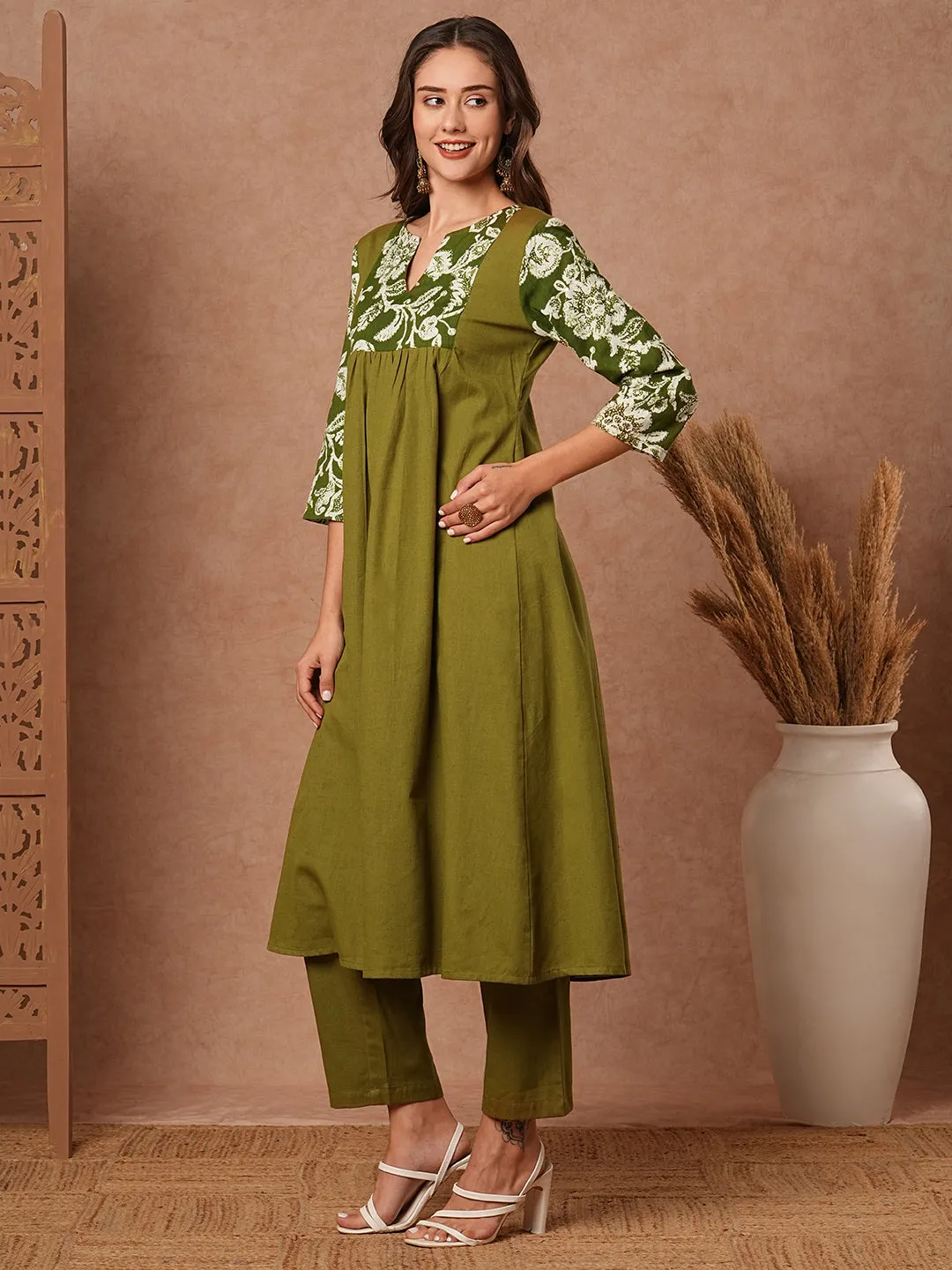 Ethnic Floral Printed Solid A-Line Kurta with Pant - Olive Green