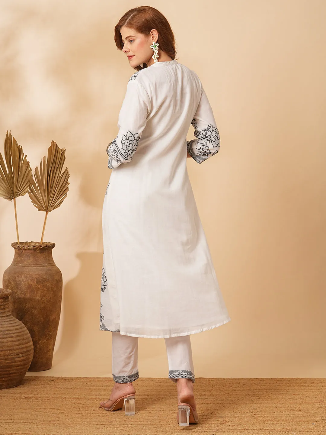 Ethnic Floral Woven Straight Fit Kurta with Pant - White